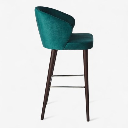 Sandra PLCB_6-Photoroom